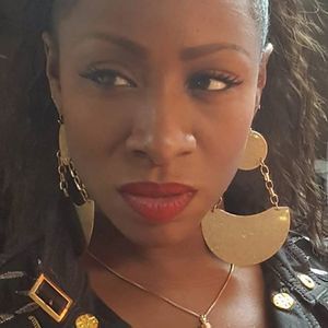 Meet your Posher, Monee's